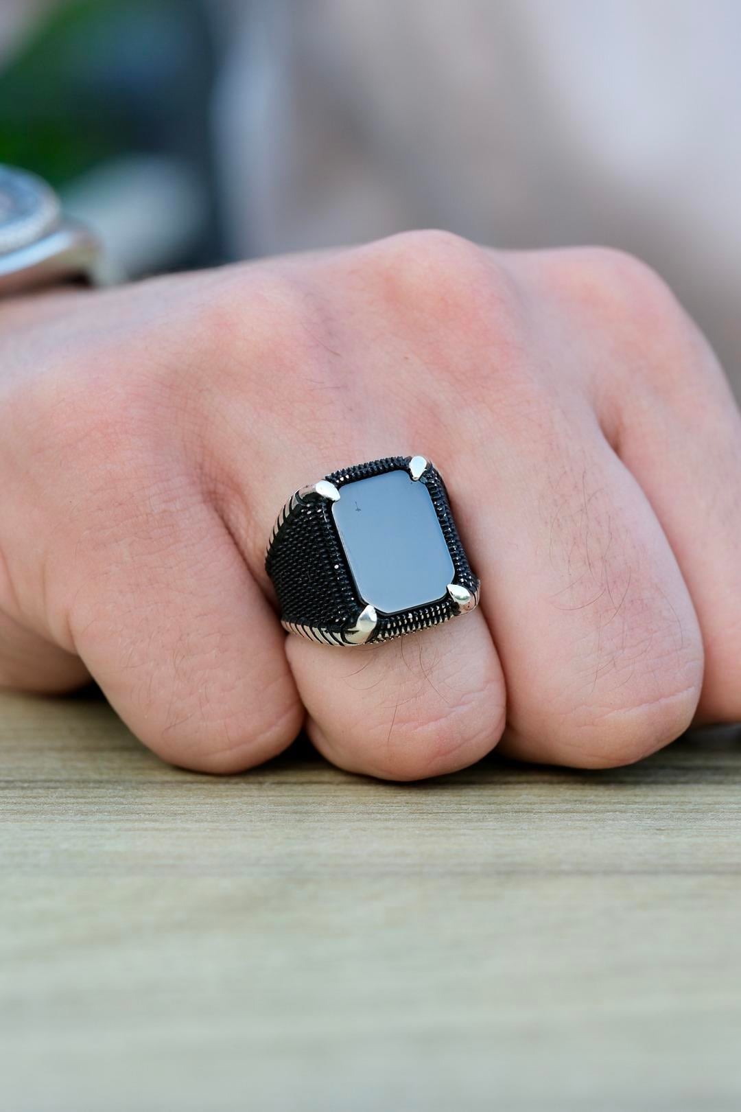 El işçiliği Kara Pençe Oniks Taşlı Gümüş Yüzük