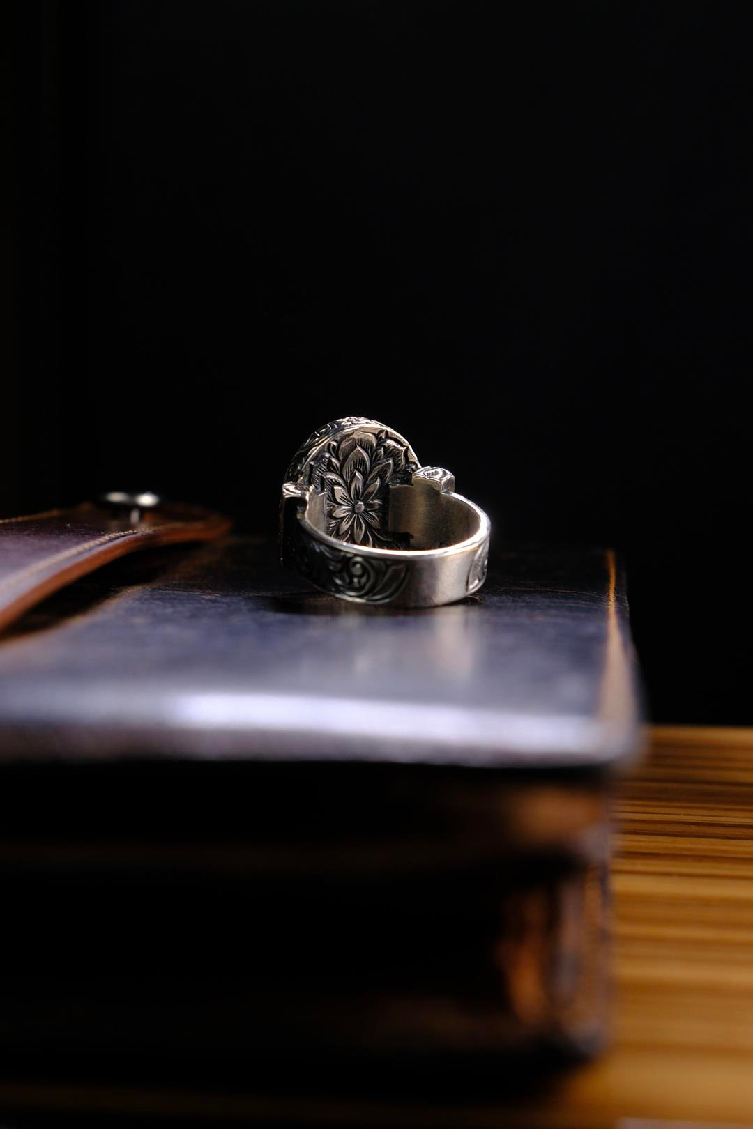 Usta İşçilik Özel Akik Taşlı Tasarım 925 Ayar Gümüş Yüzük