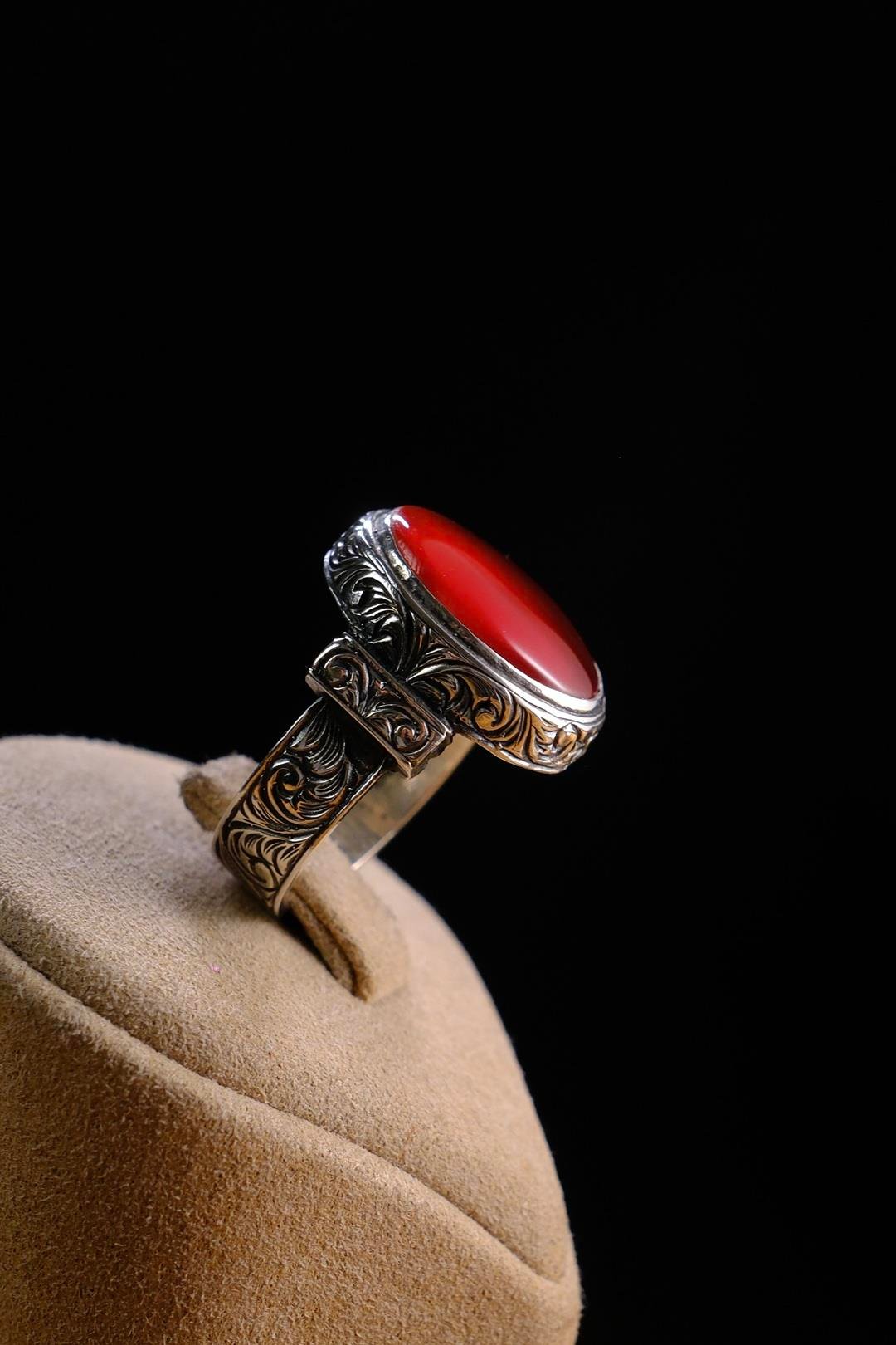 Usta İşçilik Özel Akik Taşlı Tasarım 925 Ayar Gümüş Yüzük