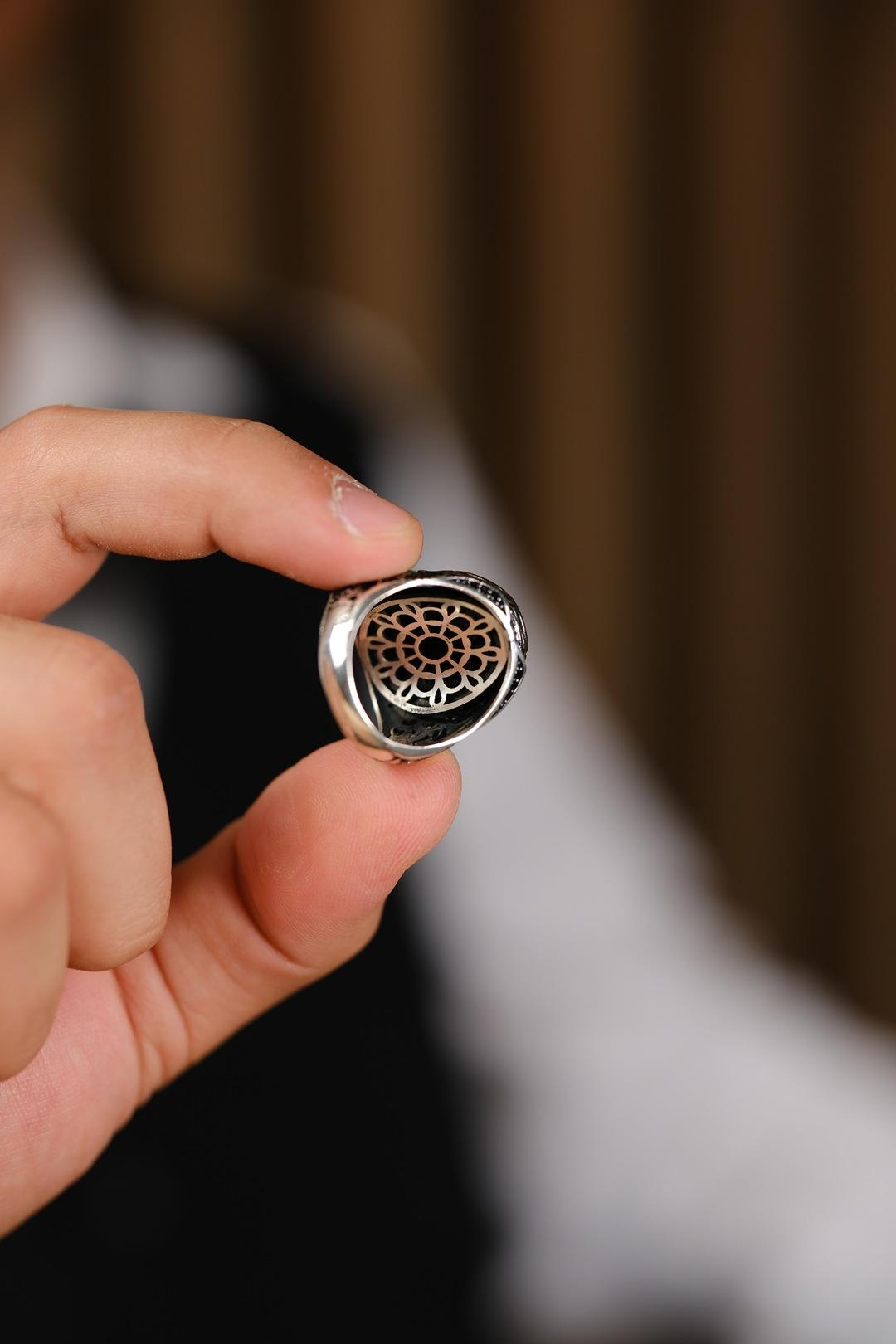 El İşçiliği Yadigar Siyah Taşlı 925 Ayar Gümüş Yüzük