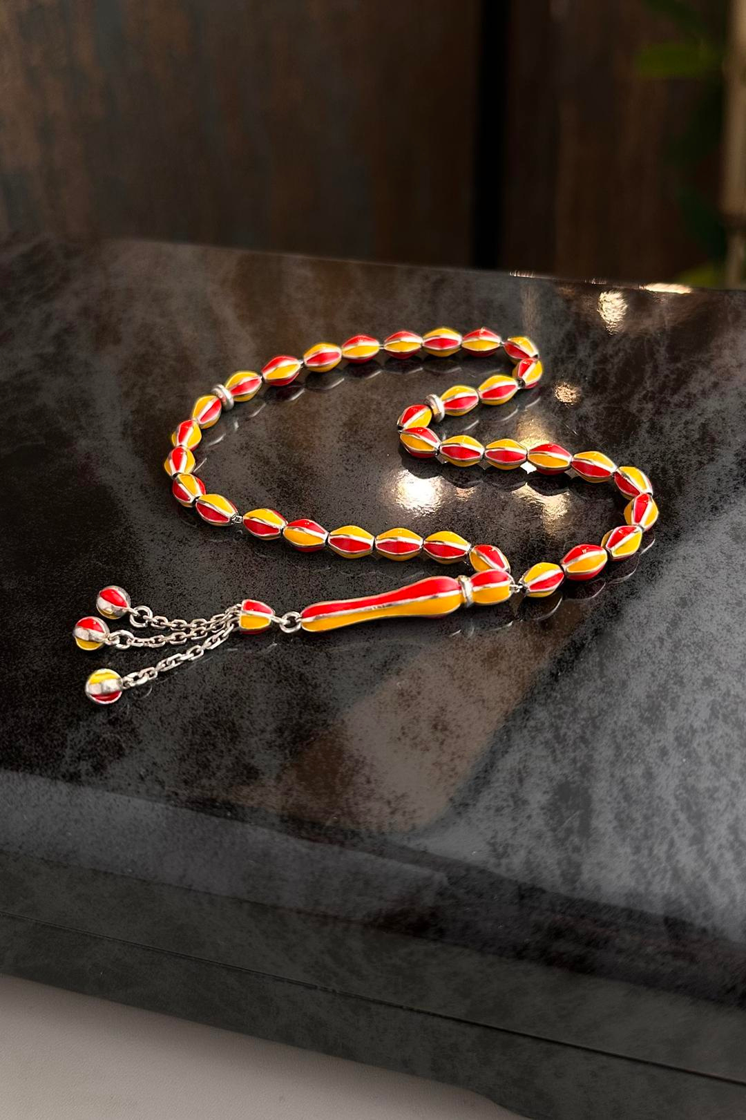 Galatasaray Tesbihi Kafesli