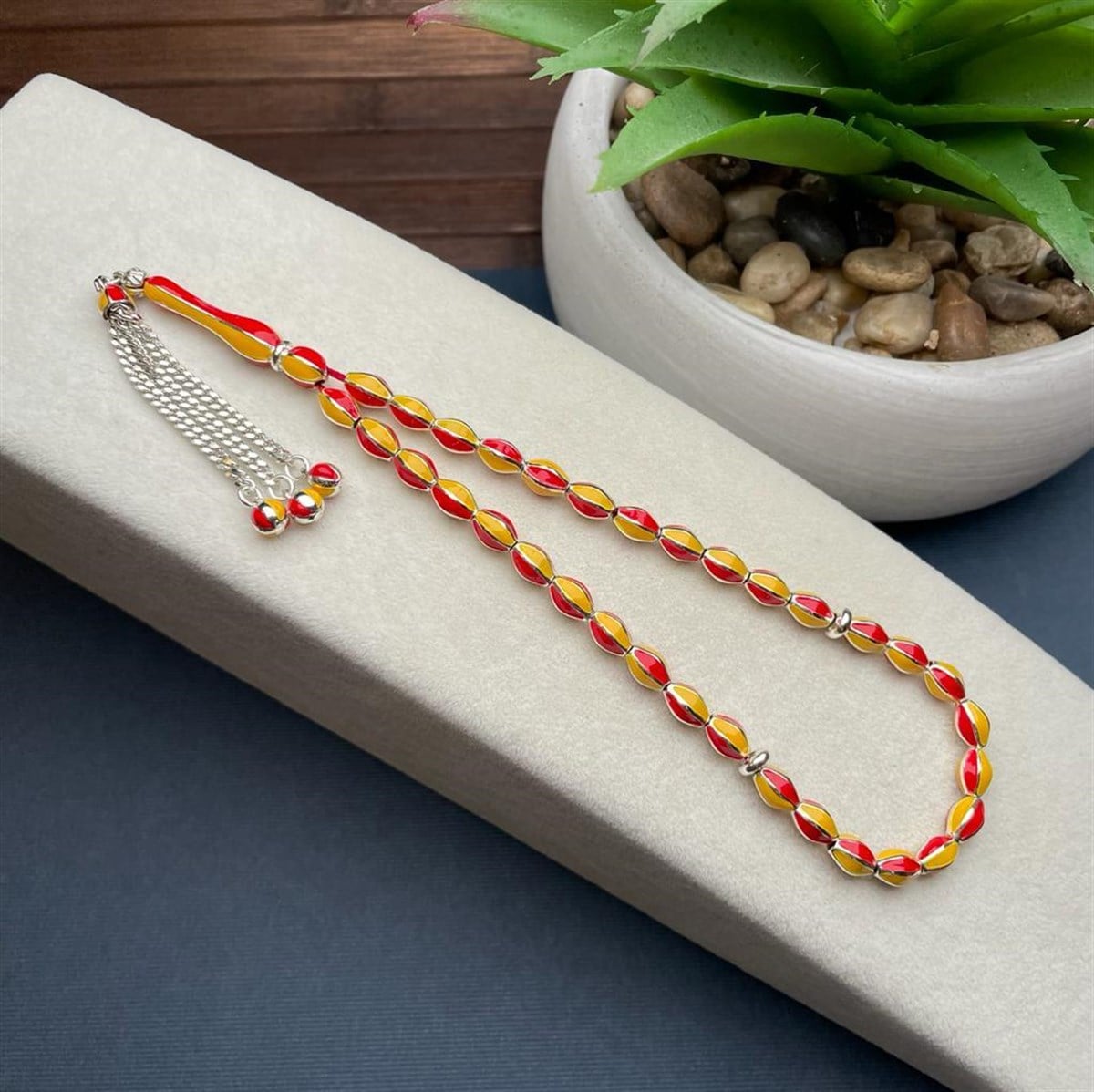 Galatasaray Tesbihi Kafesli