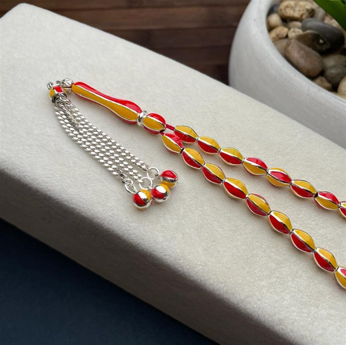 Galatasaray Tesbihi Kafesli