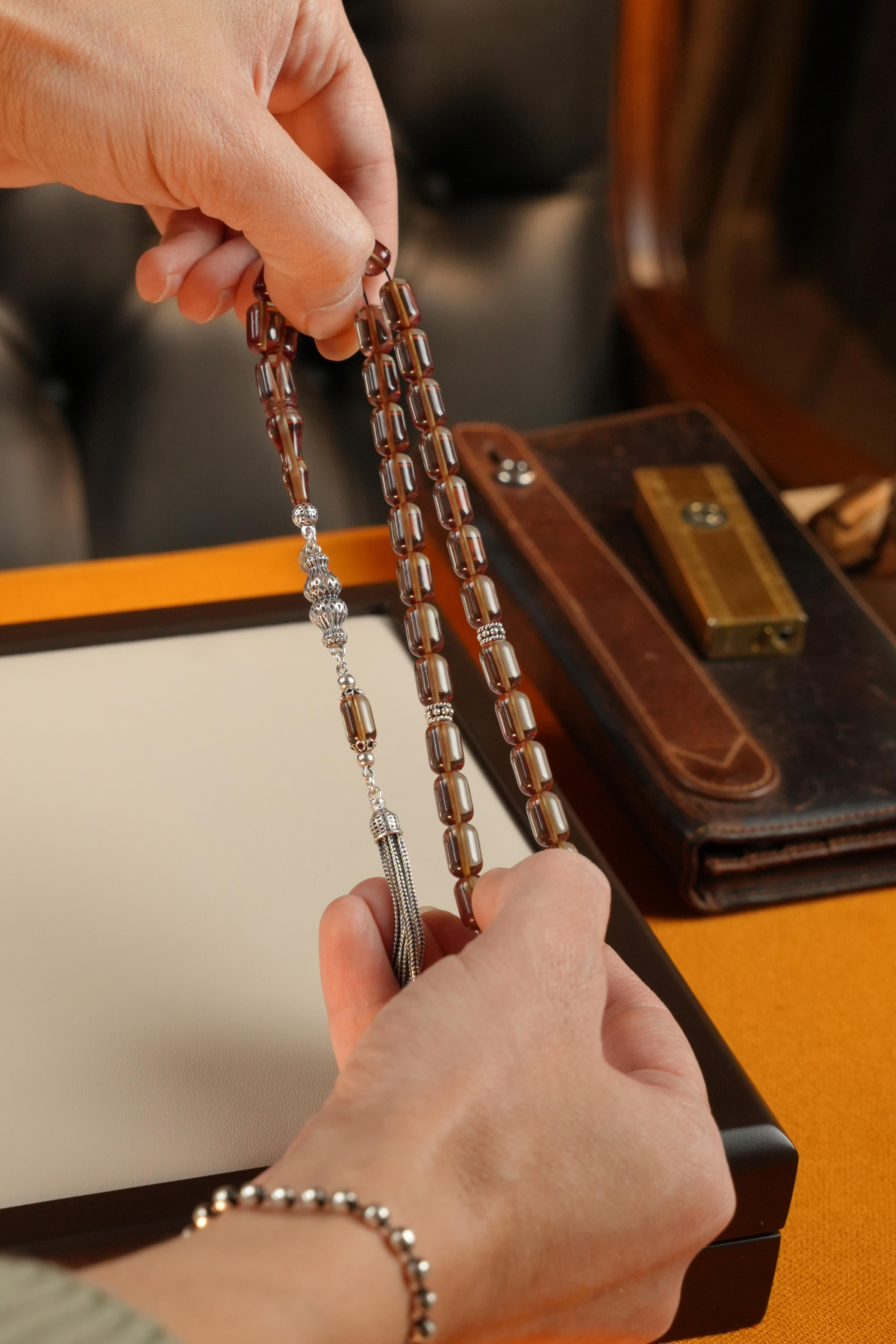 Grand Serisi Gümüş Tasarım Şeffaf Sıkma Kehribar Tesbih