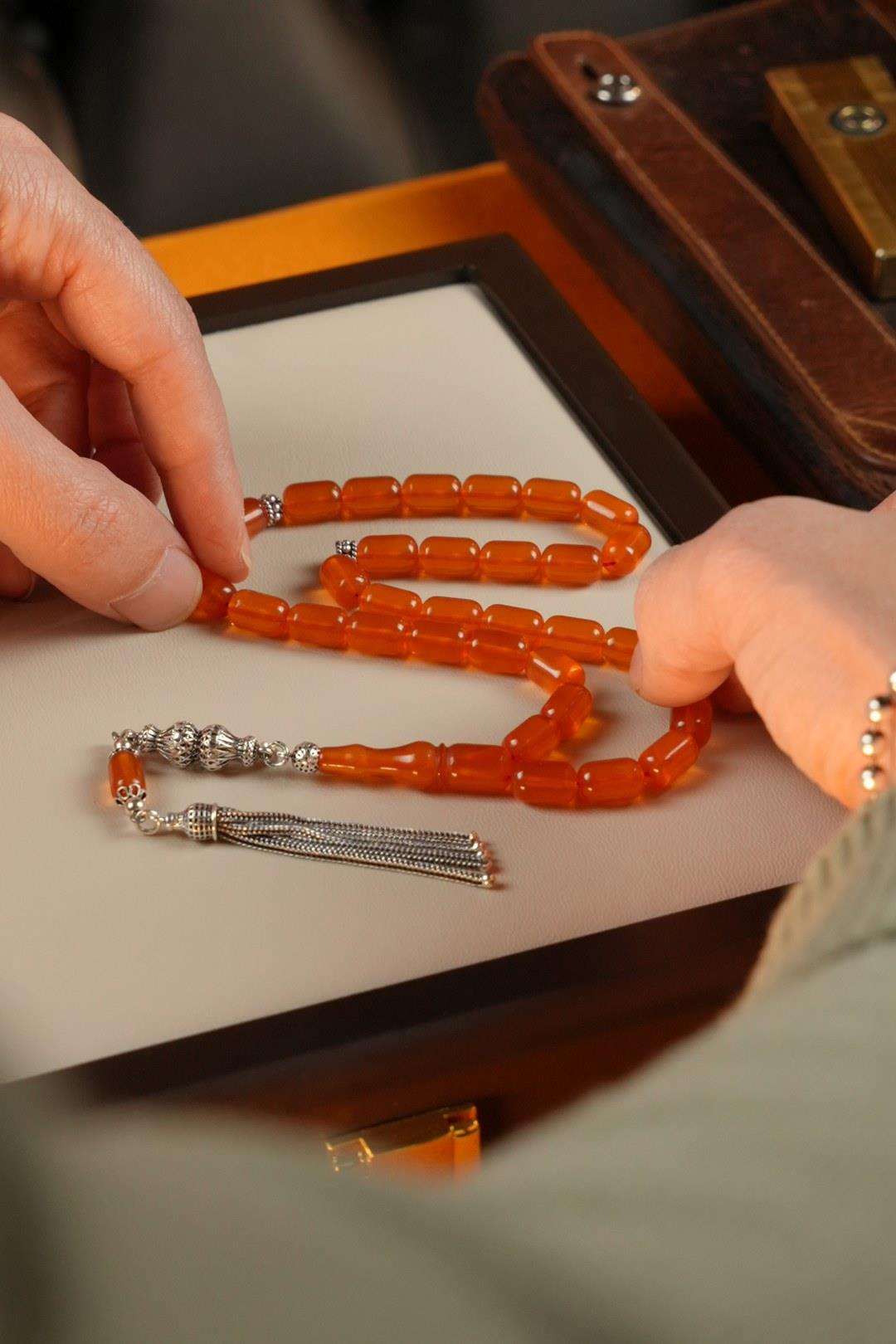 Grand Serisi Gümüş Tasarım Turuncu Sıkma Kehribar Tesbih