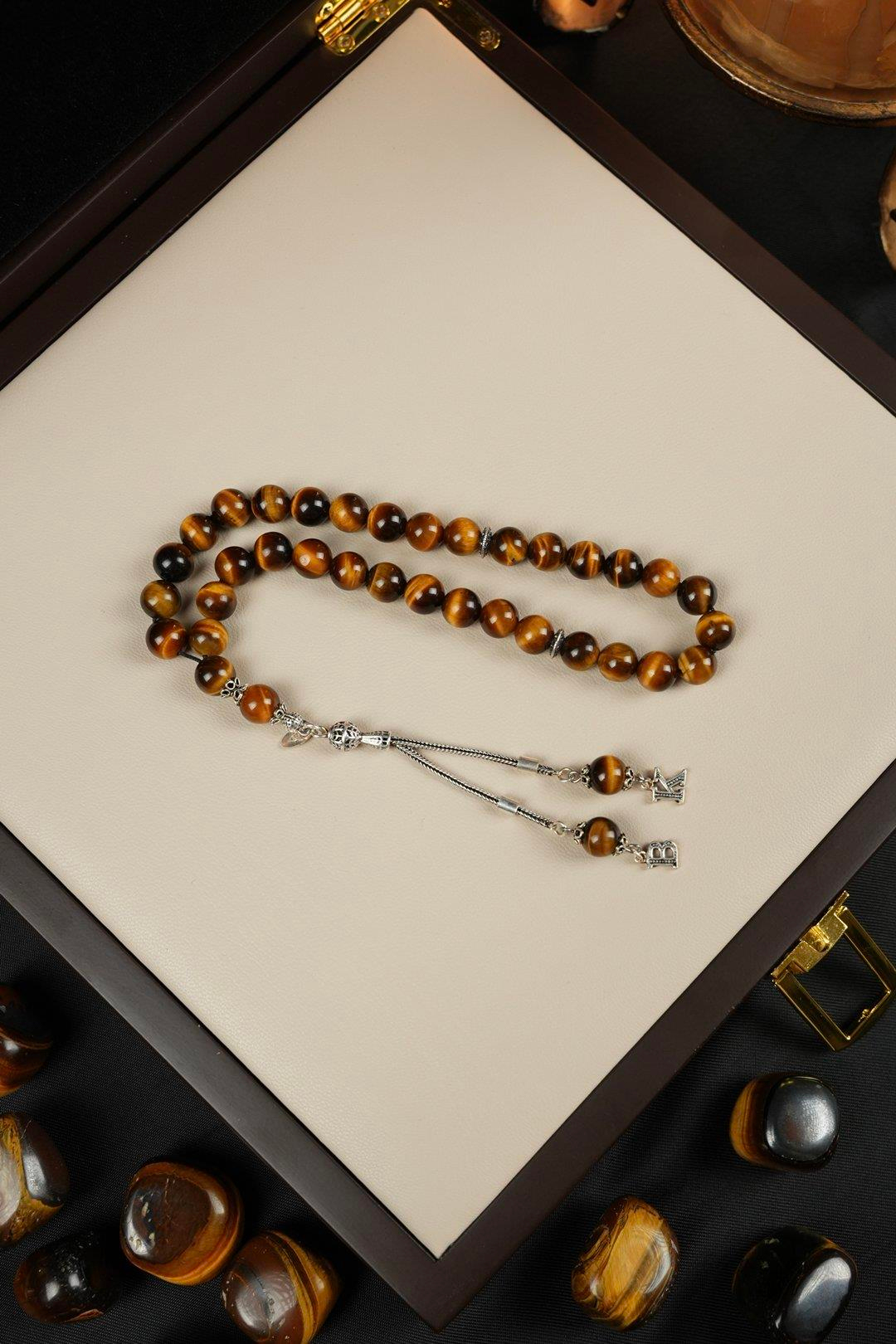 Gümüş Harf Tasarım Kaplan Gözü Tesbih