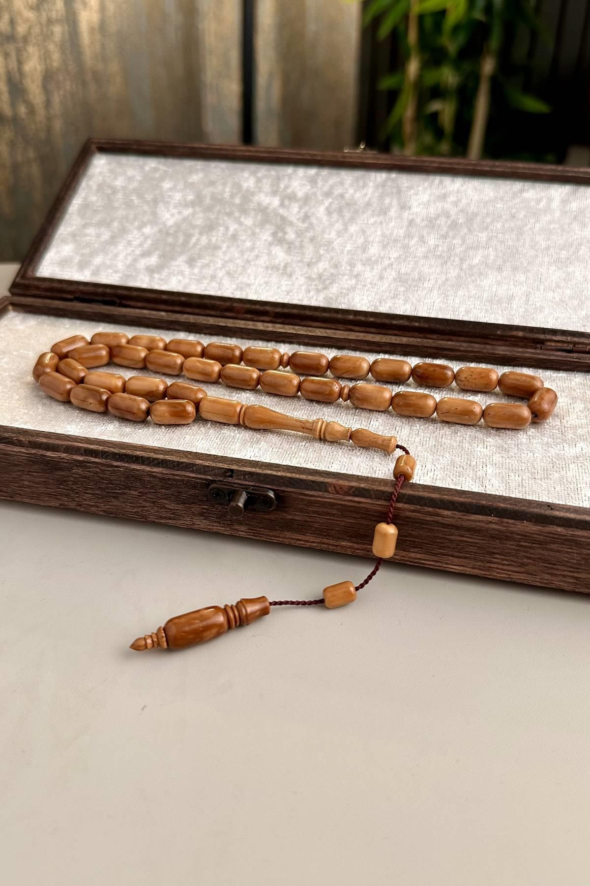 Kapsül Model Yumuşak Çekim El İşciliği Kuka Tesbih 