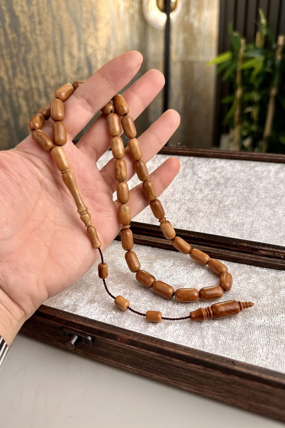 Kapsül Model Yumuşak Çekim El İşciliği Kuka Tesbih 