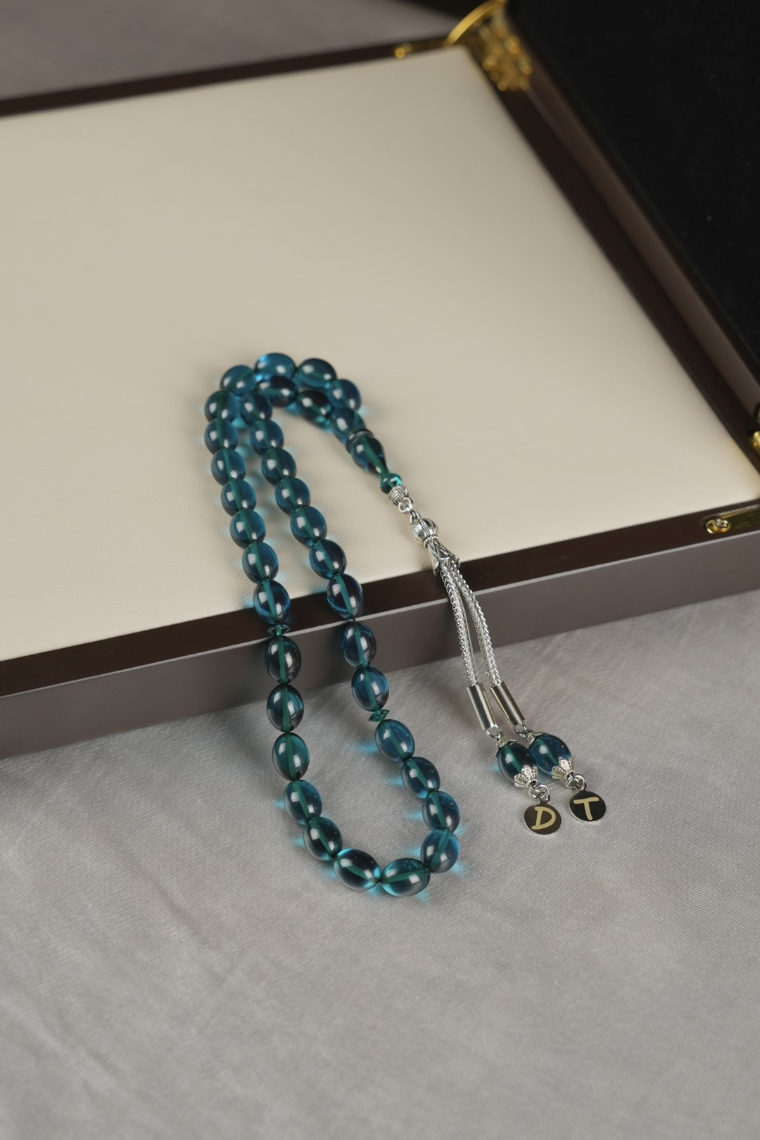 Kişiye Özel Harfli Metal Tasarım Mavi Sıkma Kehribar Tesbih