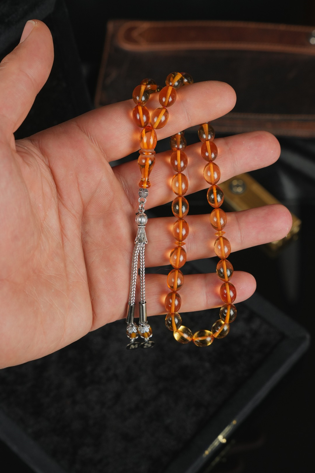 Kişiye Özel Harfli Metal Tasarım Sarı Sıkma Kehribar Tesbih