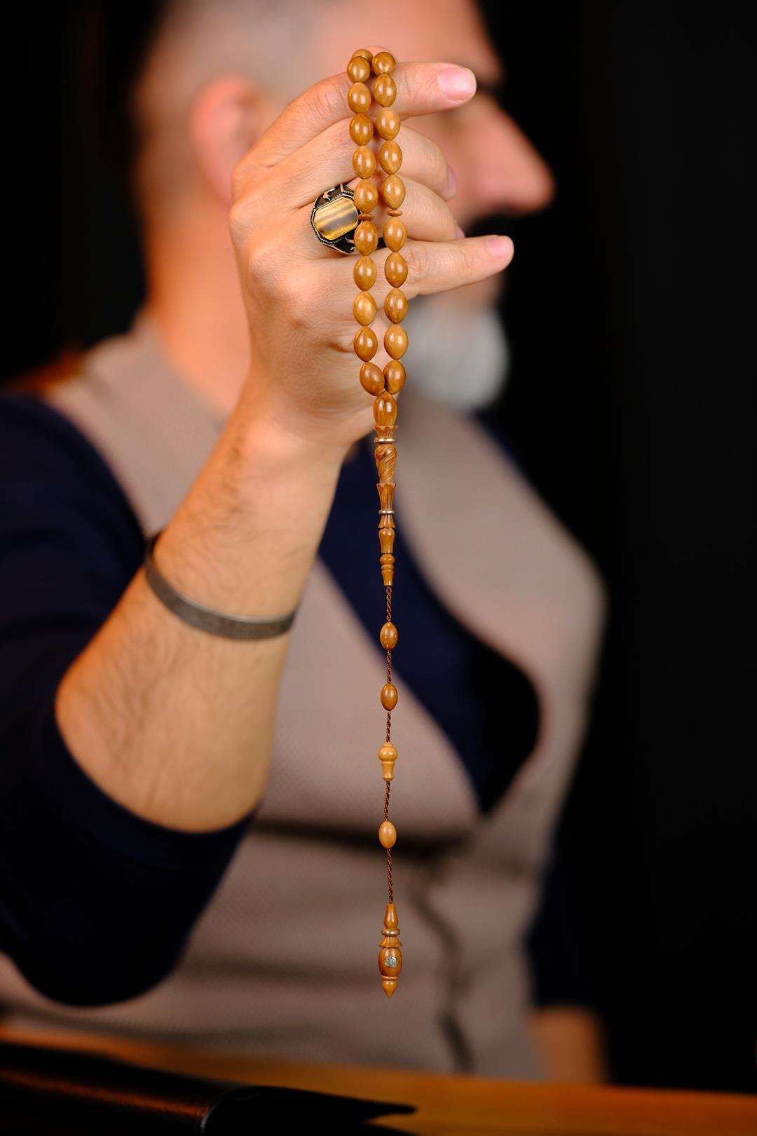 Master Mücahit Şener Otantik Oyma Serisi Beyzi Kesim Kuka Tesbih