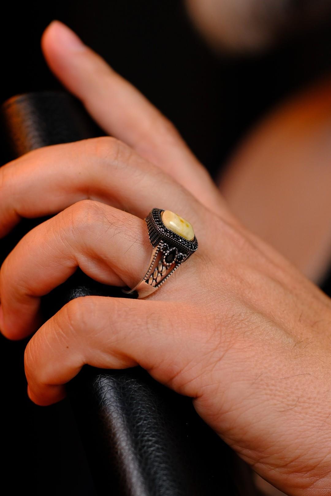 Özel Yapım Damla Kehribar Tasarımlı Gümüş Yüzük 