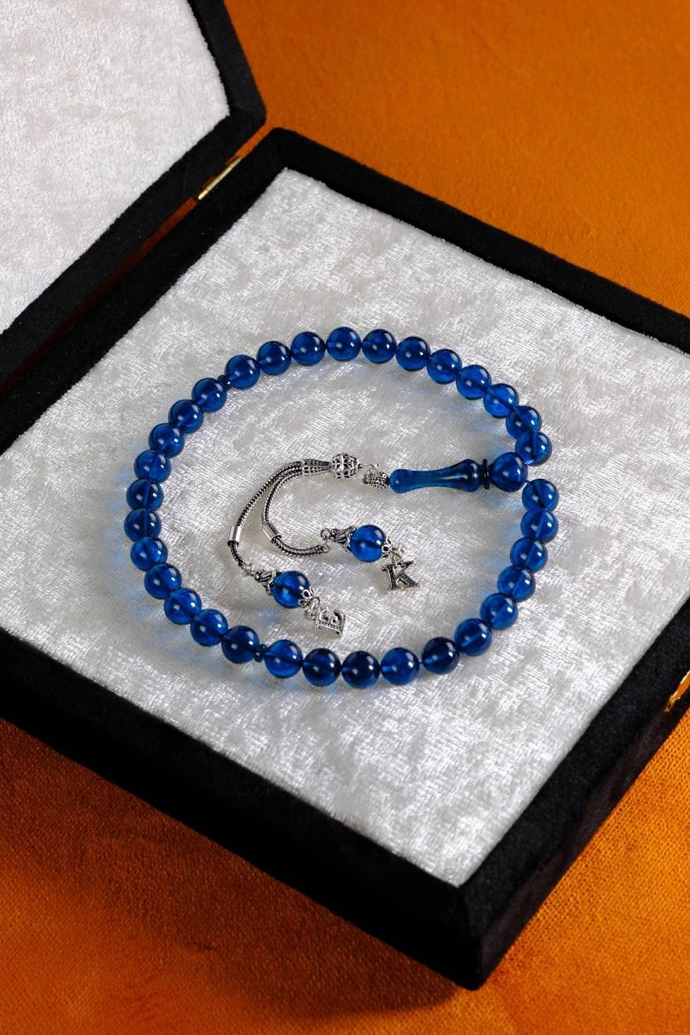 Premium Kutulu Kişiye Özel Gümüş Harf Tasarımlı Mavi Ateş-i Kehribar Tesbih