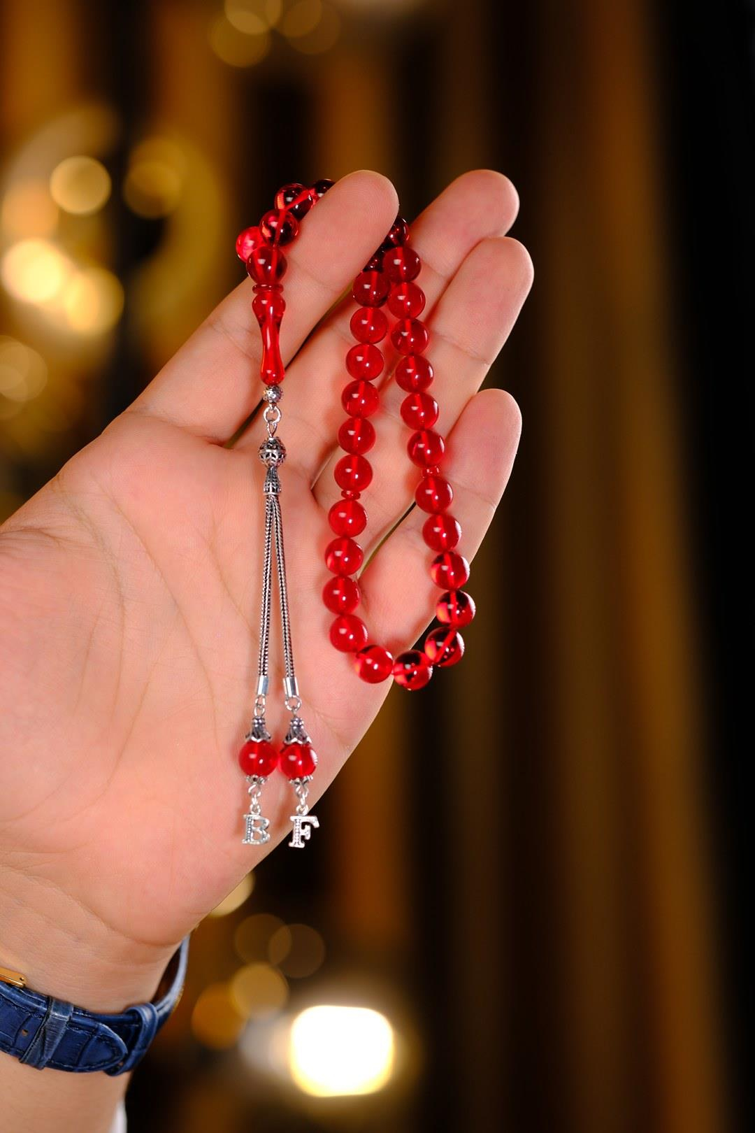 Premium Kutulu Kişiye Özel Gümüş Harf Tasarımlı Kırmızı Ateş-i Kehribar Tesbih