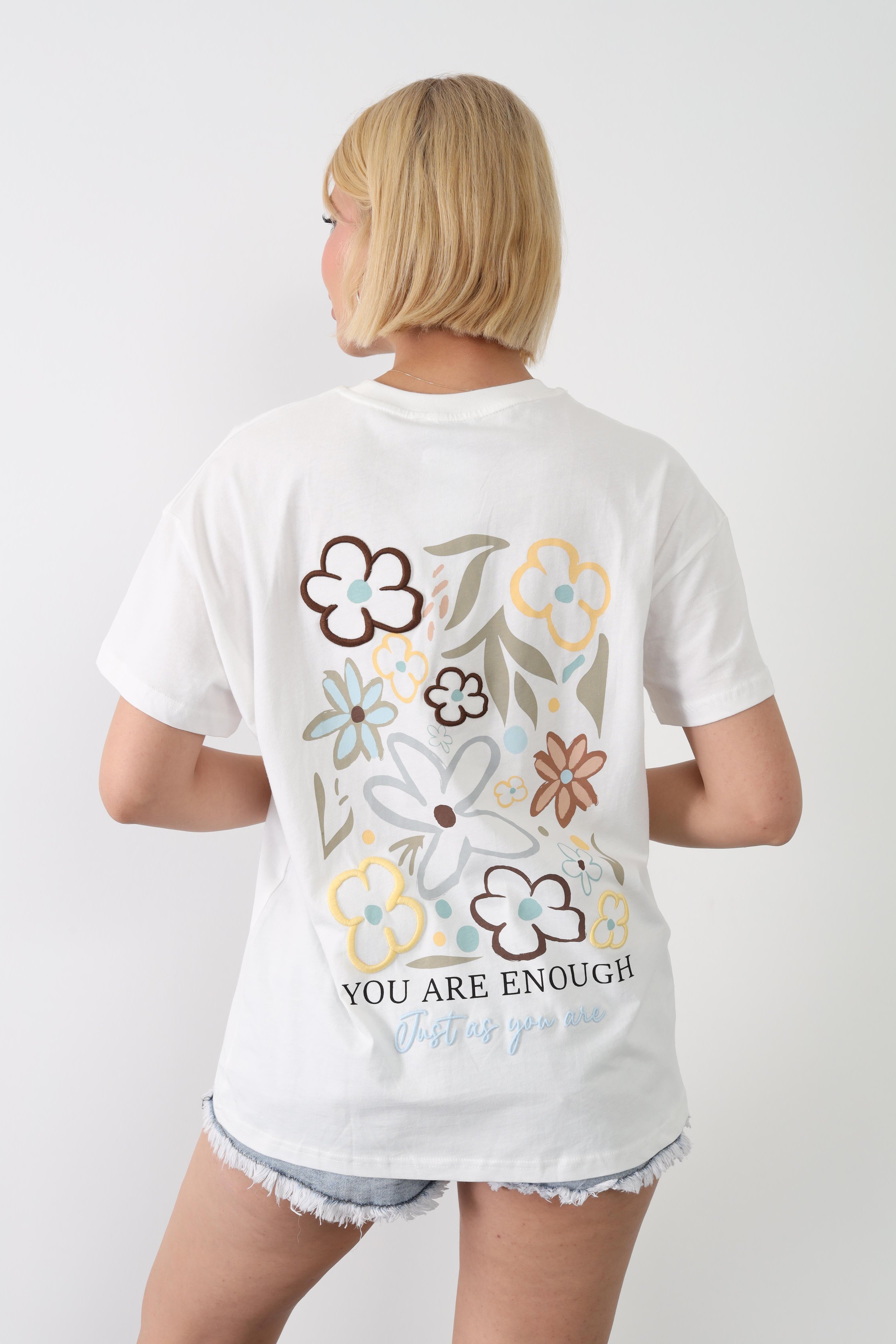 Arka Baskı Detay Çiçek Tshirt