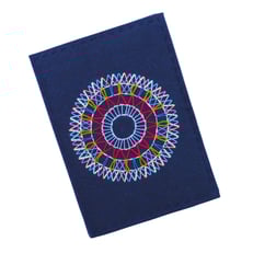 Lacivert Mandala Desenli Defter görseli.