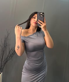 Kayık Yaka Büzgülü Bluz Gri
