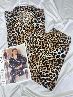 Ç8554 - süet kumaş gömlek yaka büyük leopar desenli pijama takımı  