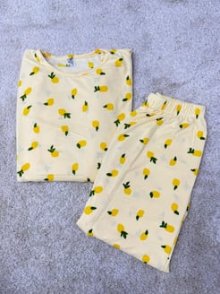 Ç1196-Milan kumaş uzun kollu ananaslı pijama takımı-sarı