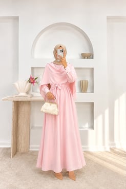8820-aryobin kumaş pelerinli elbise-pembe
