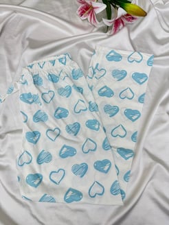 Ç565 - turkuaz  kalpli pijama altı - beyaz