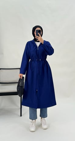 2582-bondit kumaş-beli büzgülü kapşonlu kap-saks mavisi