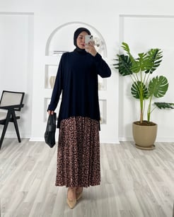 8967-sandy kumaş-eteği leopar desenli takım-lacivert
