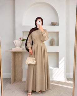 5591-lilyum kumaş yanları düğme detaylı elbise-krem