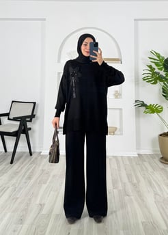 24499 - önü çiçekli triko - siyah 