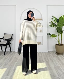 1416-çizgi detaylı yanları yırtmaçlı triko tunik-beyaz 