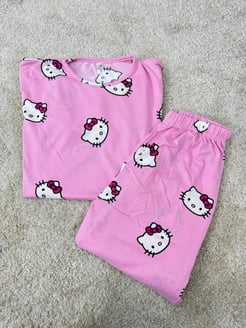 ç0030-milan kumaş kısa kollu hello kity pijama takımı-pembe