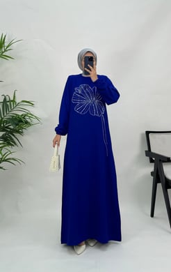 5812-skuba krep kumaş-önü taşlı çiçek desenli elbise-saks mavisi