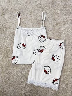 Ç146-milan kumaş hello kity şortlu pijama takımı-beyaz
