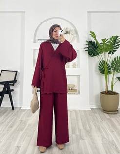 5896-çilek kumaş-yandan bağlamalı pantolonlu kimono takım-bordo