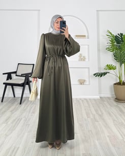 7185 -Balon Kol Hakim Yaka Kuşaklı Saten Elbise haki 