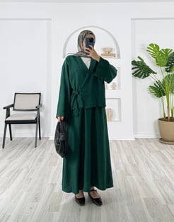 5564-çilek kumaş-üstü kimono etekli takım-zümrüt yeşili