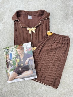 ç6193-bürümcük kumaş şortlu fiyonklu pijama takımı-bordo