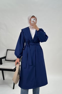 9647-bondit kumaş-yanları cepli kolları lastikli şapkalı trençkot-lacivert