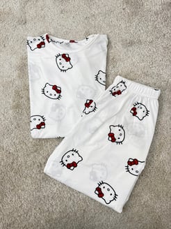 ç0030-milan kumaş kısa kollu hello kity pijama takımı-beyaz