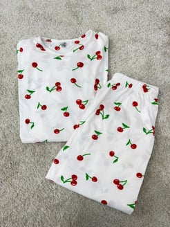 ç0030-milan kumaş kısa kollu kirazlı pijama takımı-beyaz