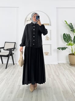4469-pamuk ayrobin kumaş-gömlek altı boncuk detaylı etekli takım-siyah