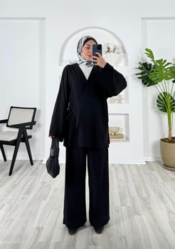 5896-çilek kumaş-yandan bağlamalı pantolonlu kimono takım-siyah