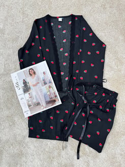 ç8614-bürümcük kumaş çilekli 3lü pijama takımı-siyah