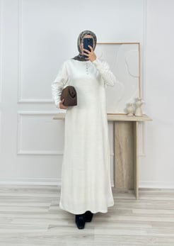24838-balıkçı yaka önü taşlı triko elbise-beyaz