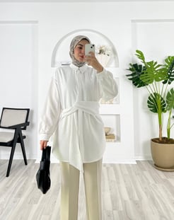 7886-nada kumaş-kendinden kemerli gizli düğmeli gömlek-beyaz