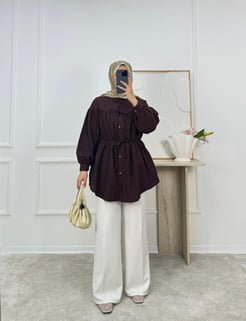 6723-poplin kumaş-kendinden büzgülü bağlama detaylı gömlek-acı kahve