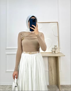 1459-sandy kumaş önü tokalı bluz-taş