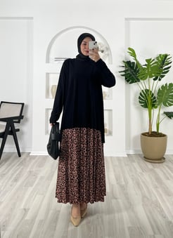 8967-sandy kumaş-eteği leopar desenli takım-siyah