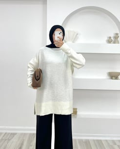 0724-yarım balıkçı yaka sakallı triko kazak-beyaz