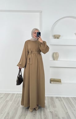 9856 örme kumaş kuşaklı elbise-sütlü kahve